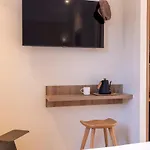 Sweet Hotel