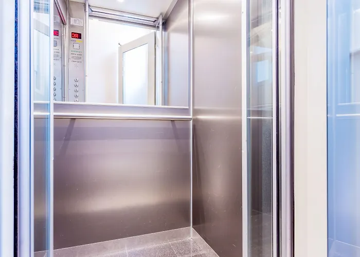 Отель Le Daum Париж